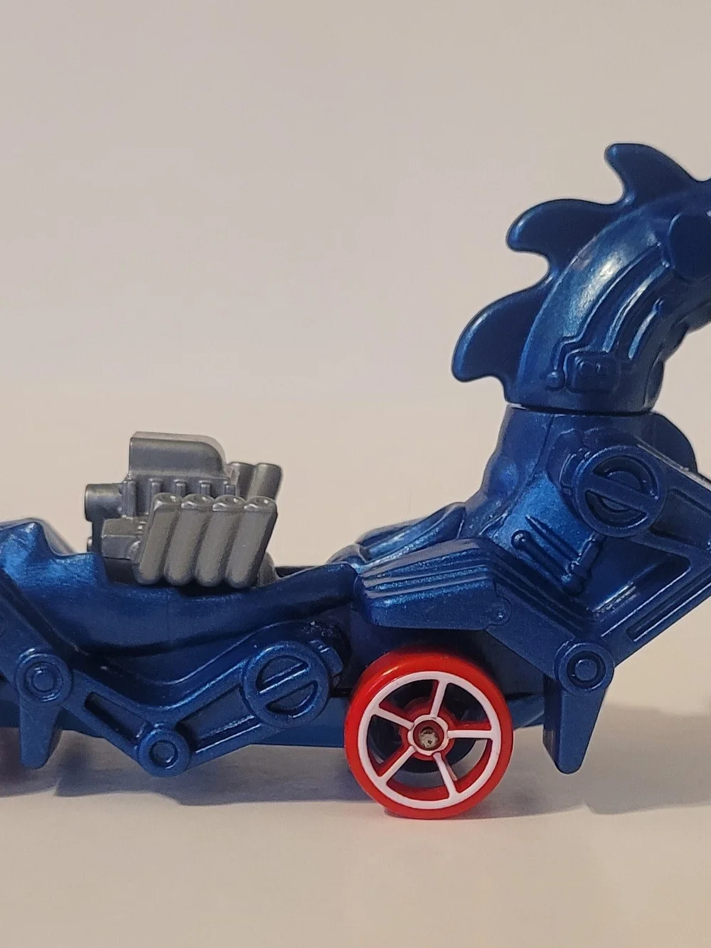 Hot Wheels Blue Rodzilla Dragon Car Moveable Head V8 Engine Diecast 1:64 Loose